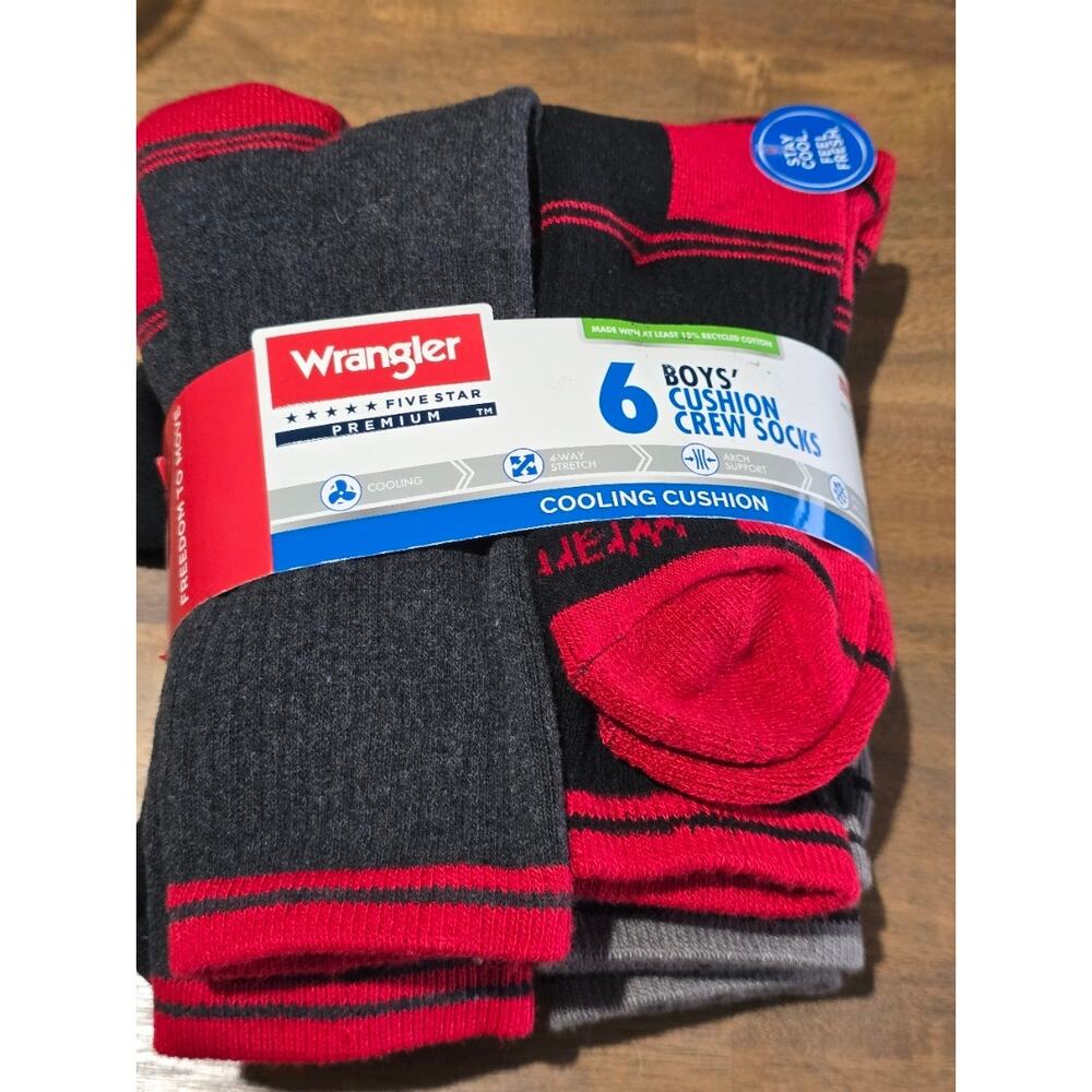 Wrangler Boys 6 Pack Crew Socks Cooling Cushion Gray Red Black Size Boys 3-9 NWT